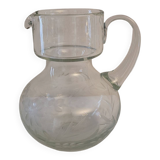 Engraved glass jug with floral decoration – 75 cl – mid 20th century