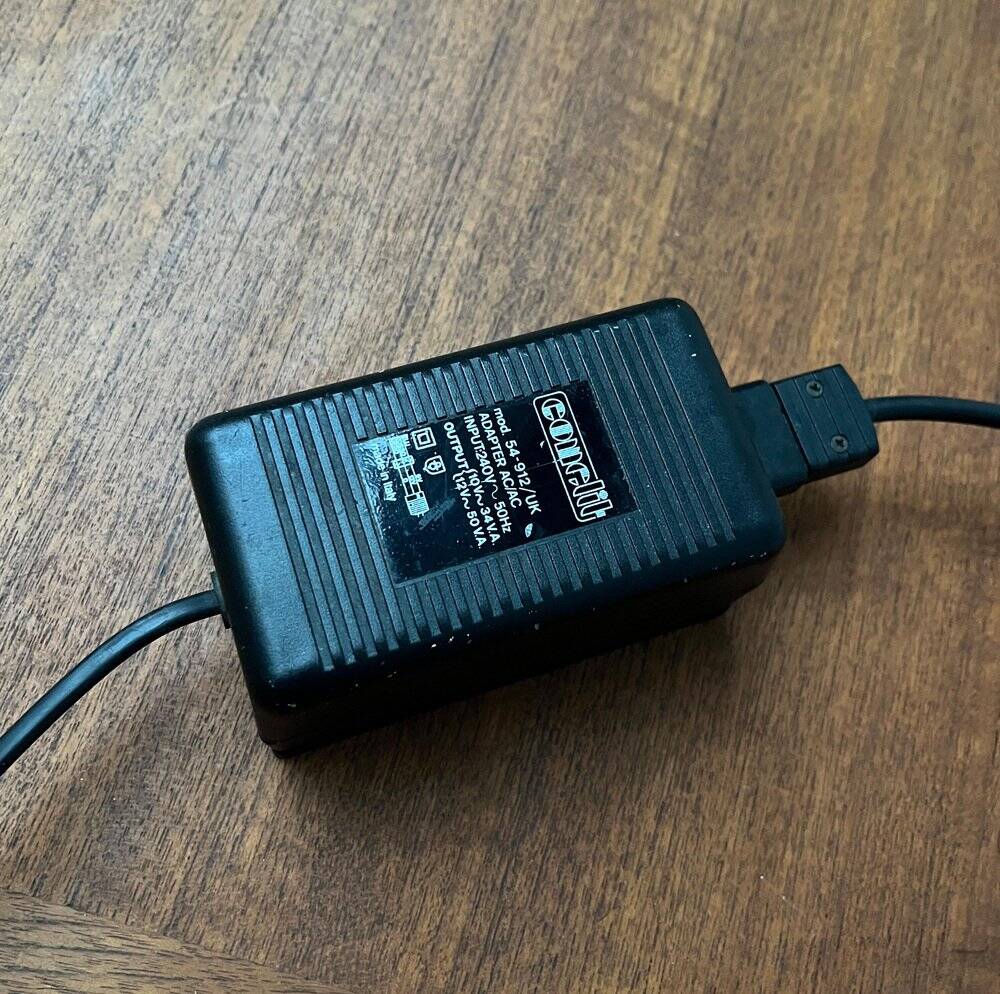 Postmodern table lamp model Ara by Philippe Starck for Flos, 1980s.