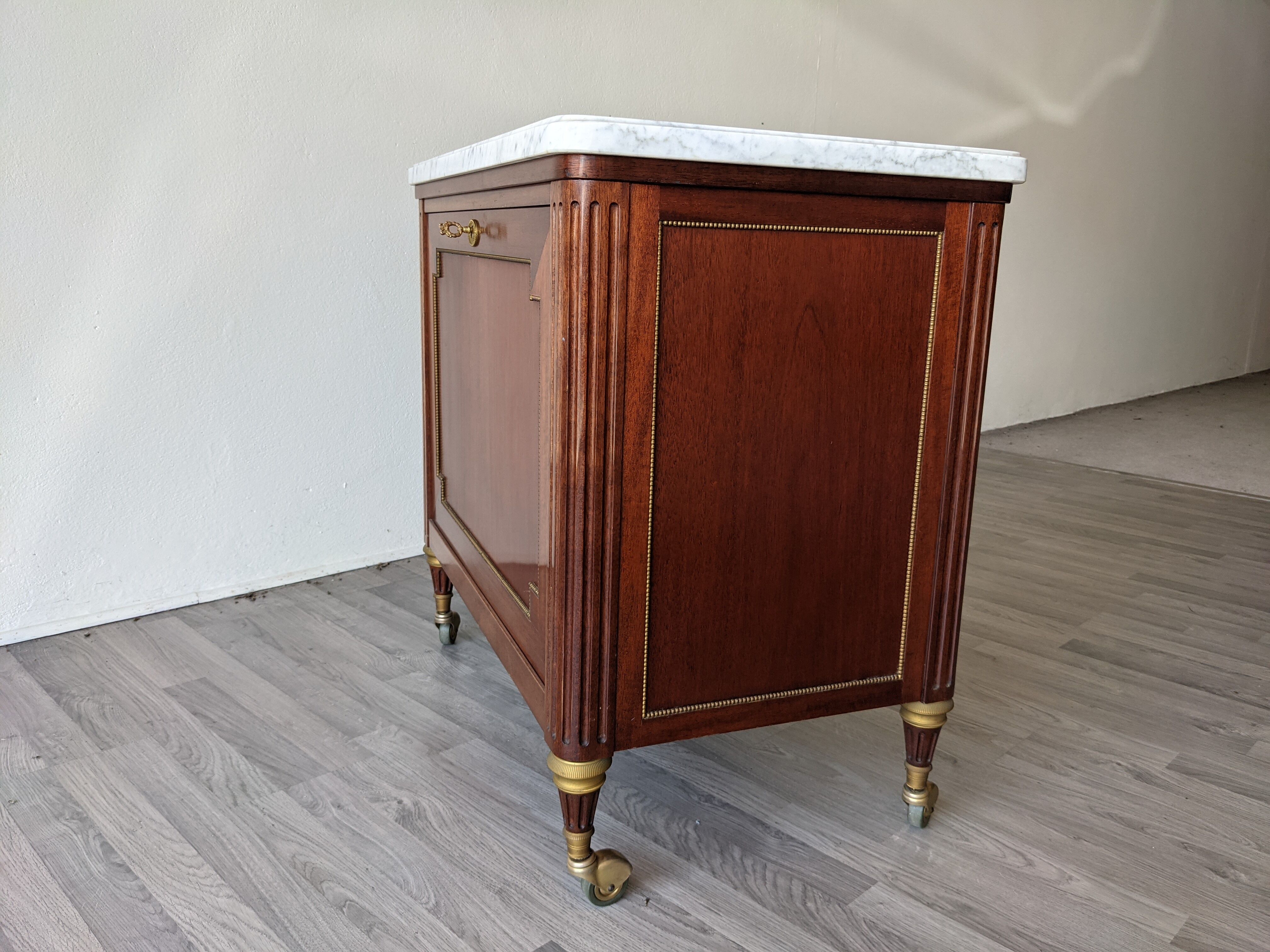 Mahogany bar furniture
