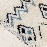 Tribal Berber carpet 165 X 104 CM