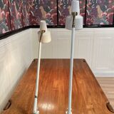 Paire de grandes lampes industrielles modulables 1950.