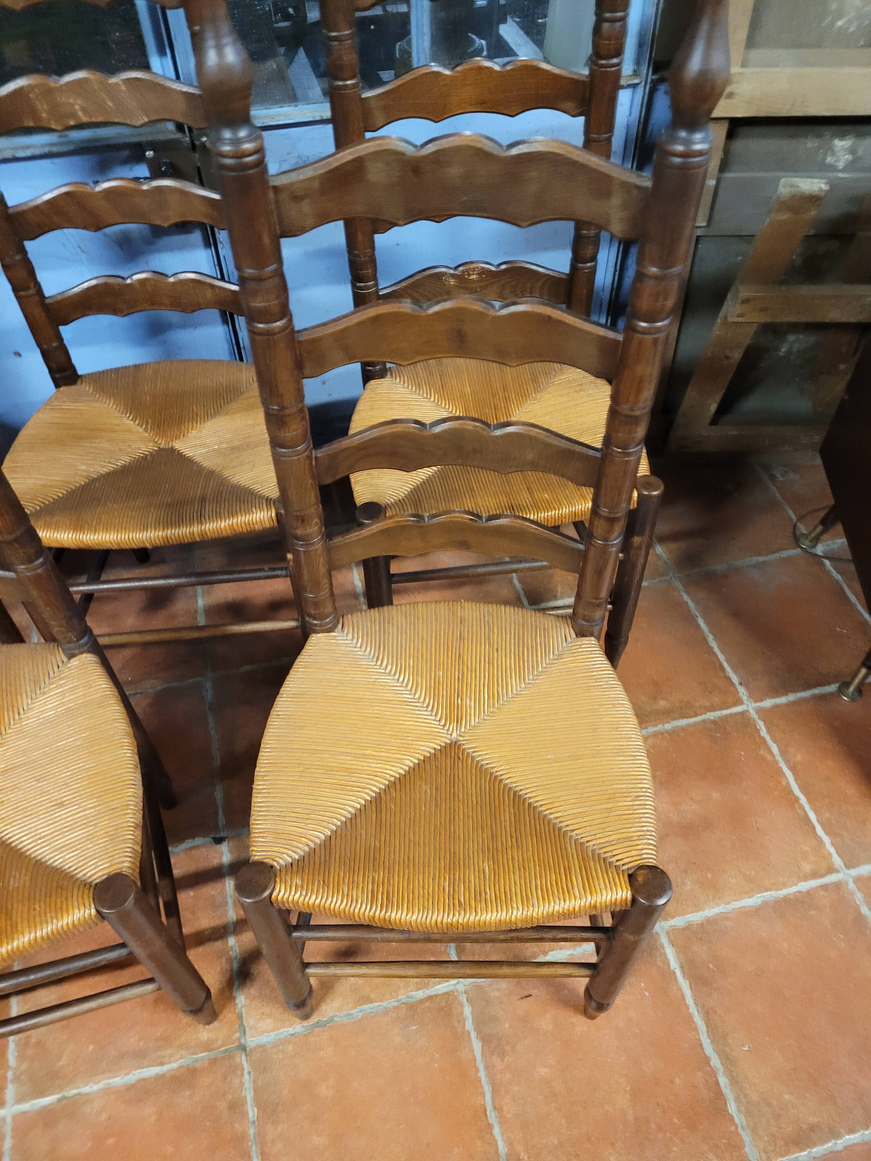 Set of 5 Picardy dining room chairs