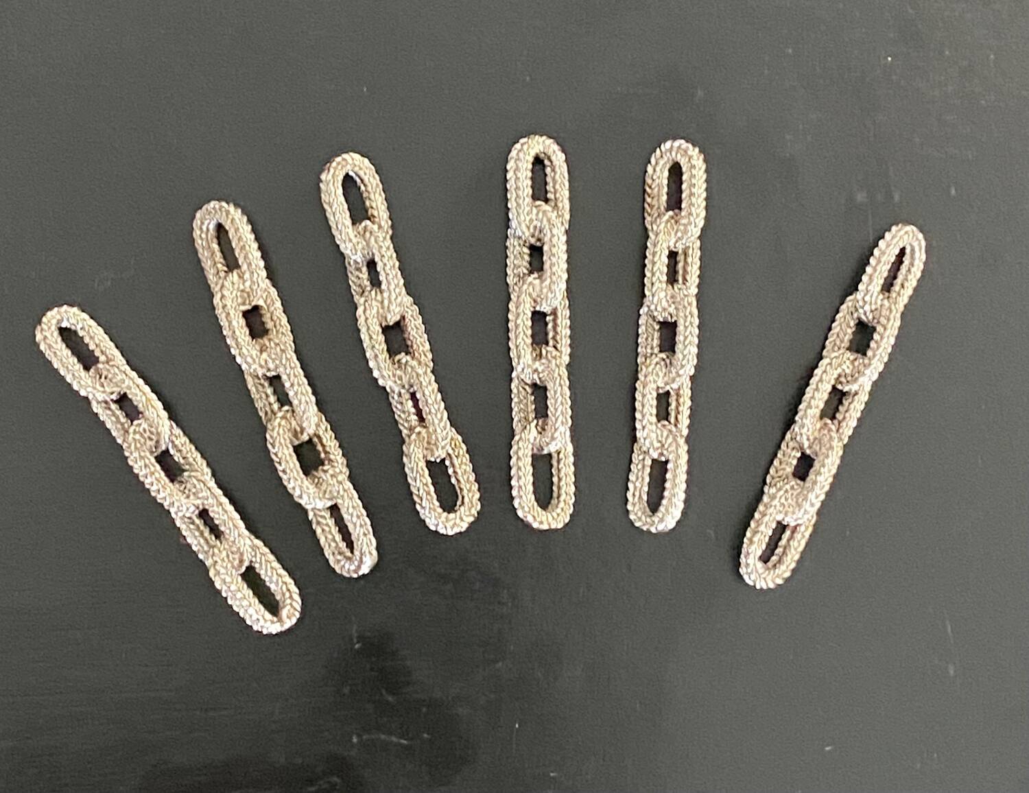 6 knife holders, table jewelry, metal chain shape