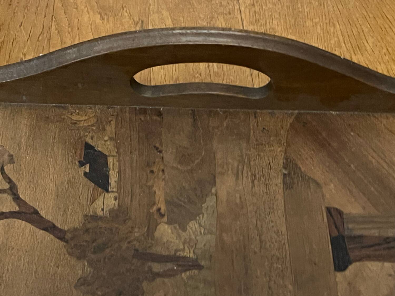 Grand plateau ancien en bois marqueté