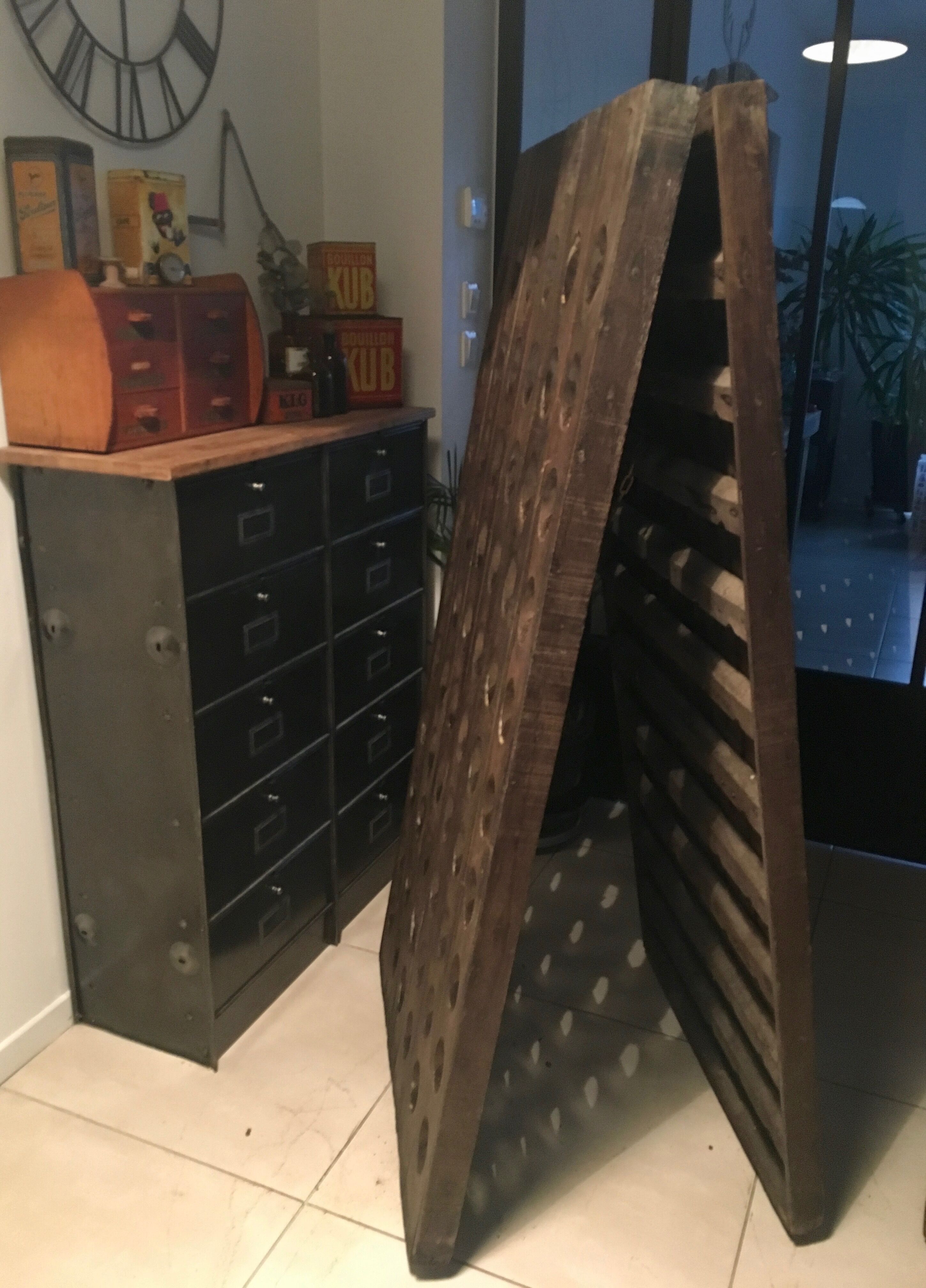 Porte bouteilles champagne en bois ancien