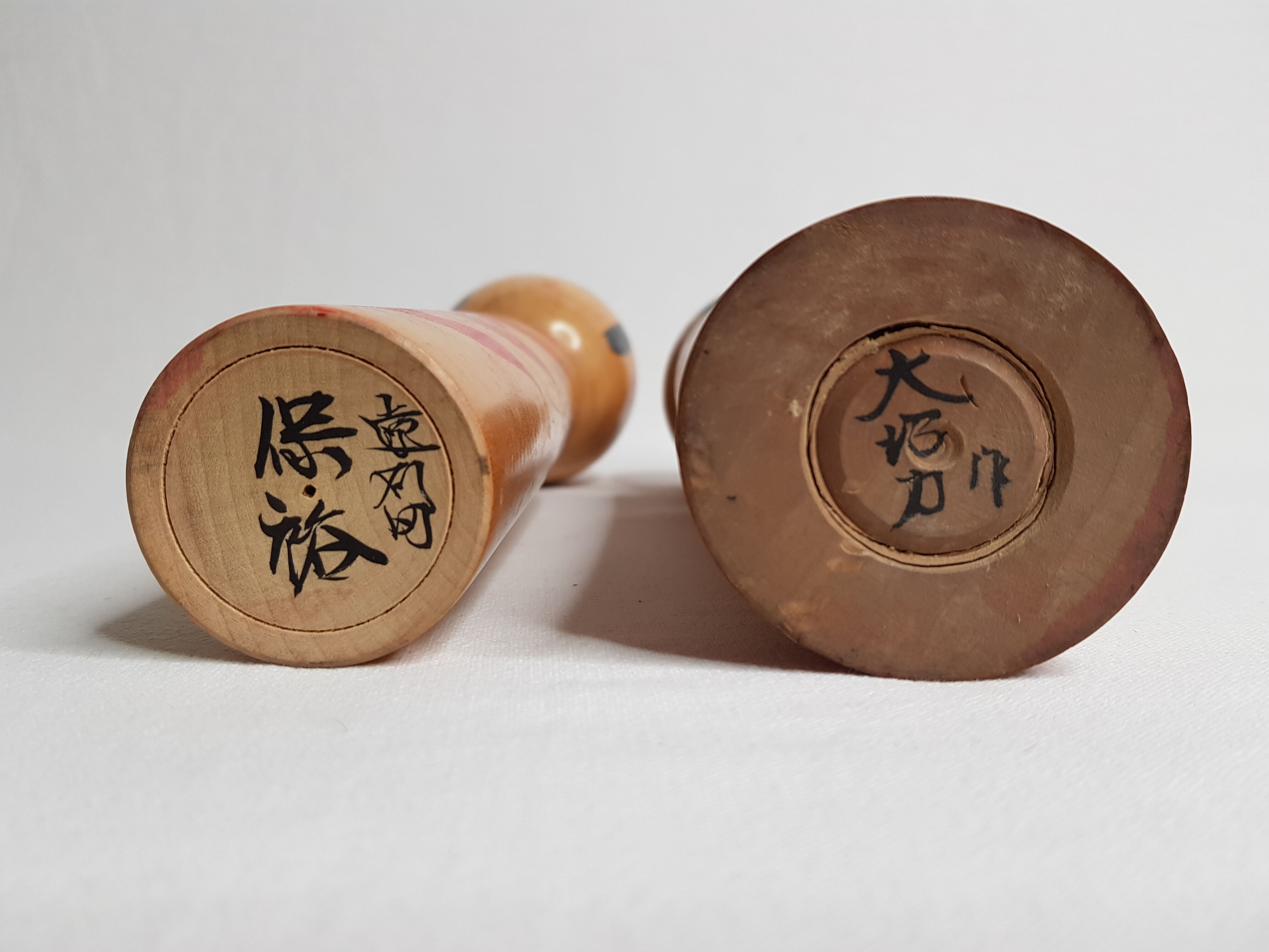 Couple de poupées Kokeshi vintage