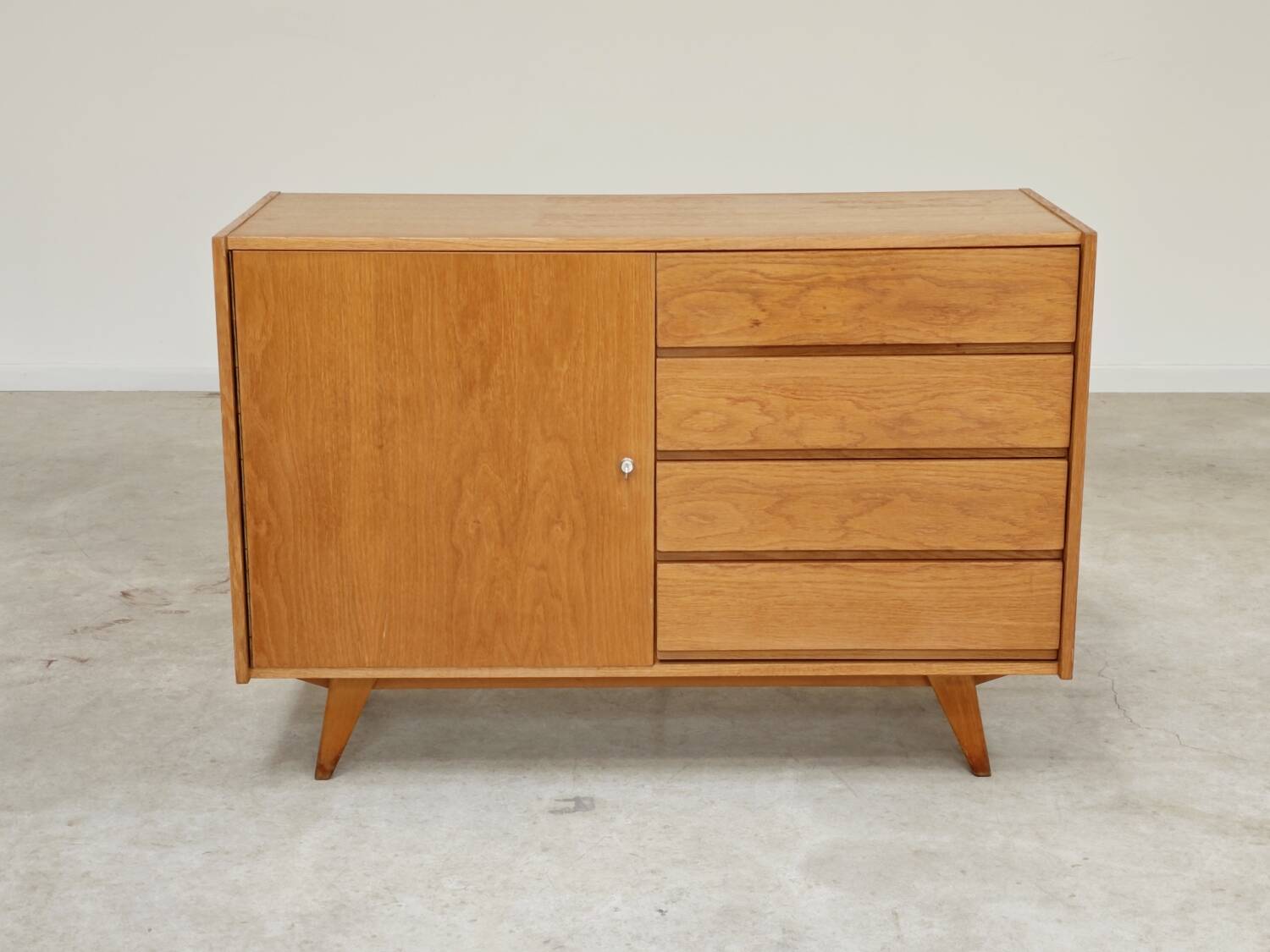U-458 oak sideboard by Jiri Jiroutek for Interier Praha 1960