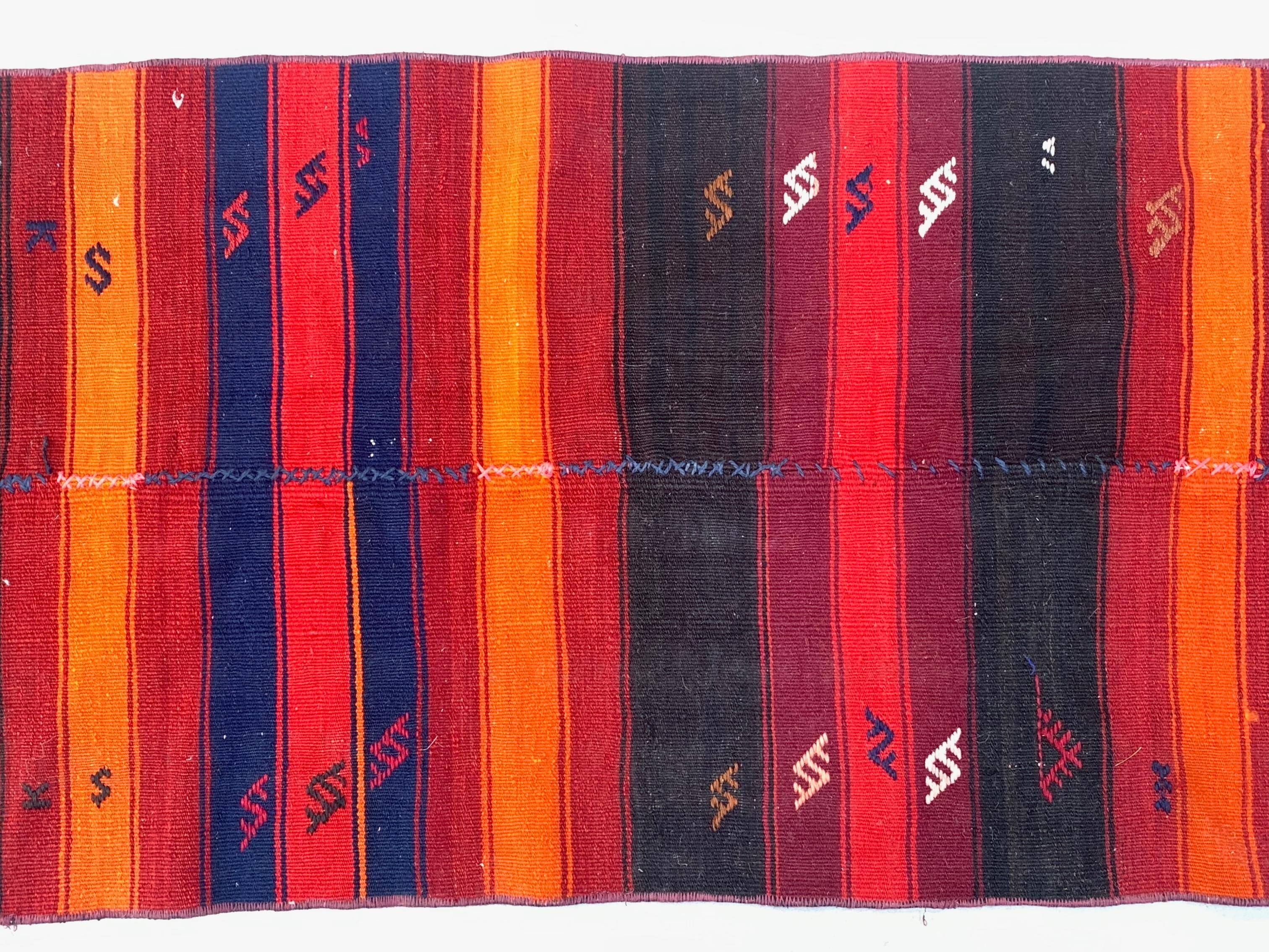 Old Turkish narrow Kilim Runner 274x61 cm shabby chic, vintage kelim