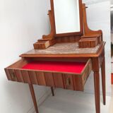 Art deco hairdresser 20s