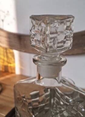 whiskey decanter