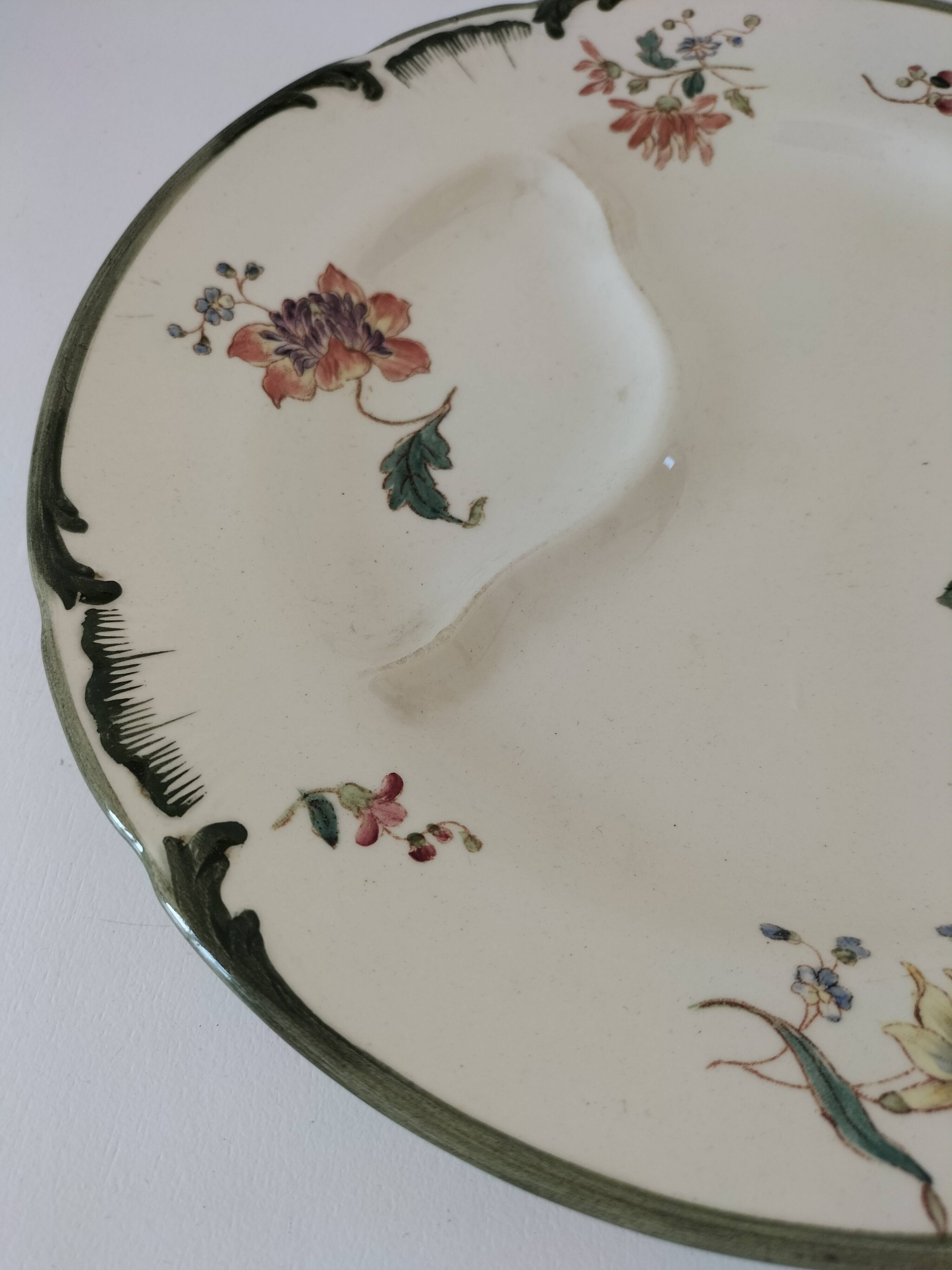 Longchamp compartmentalized plate