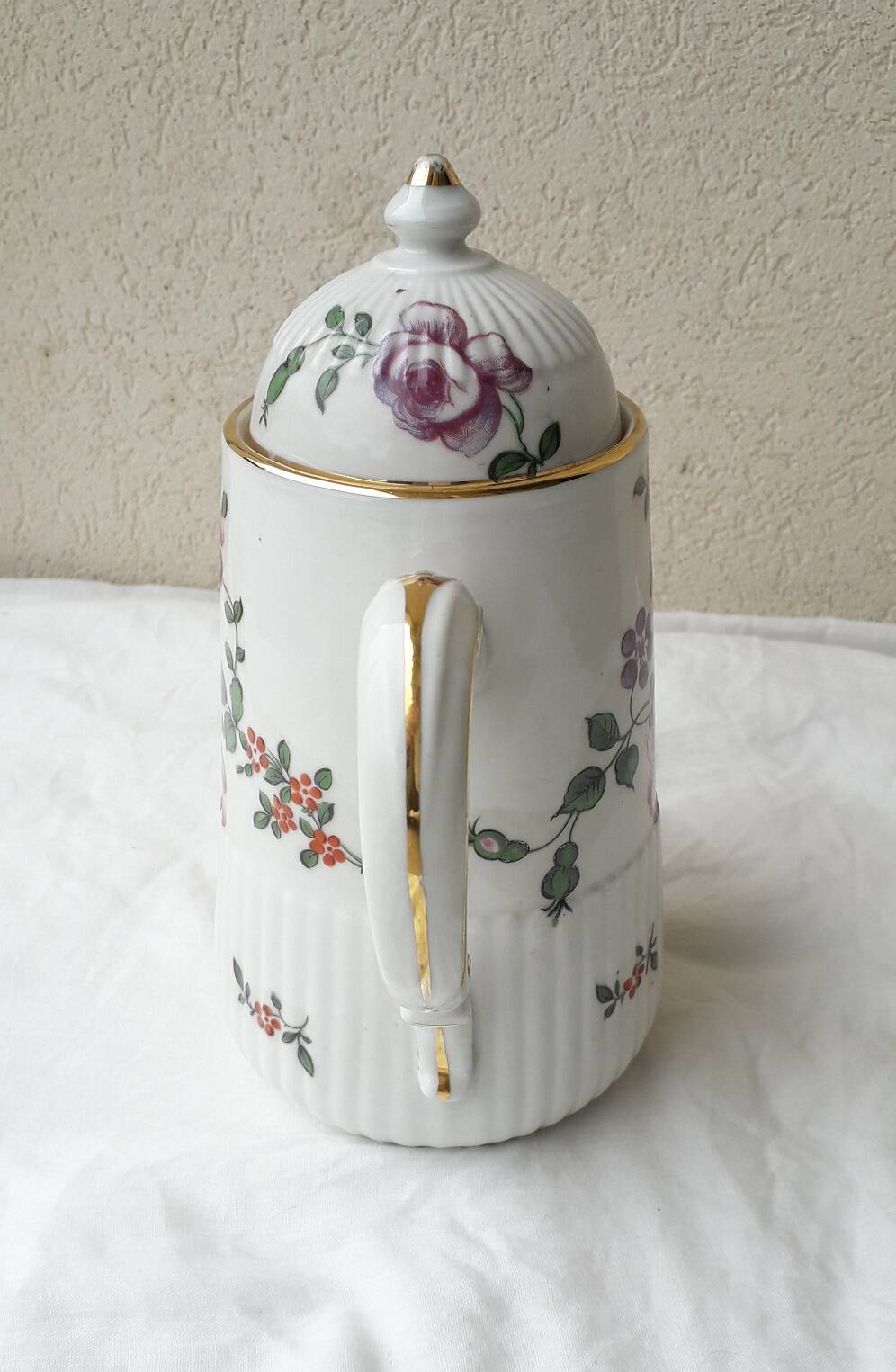 Porcelain coffee maker