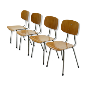 Set de 4 chaises de salle
