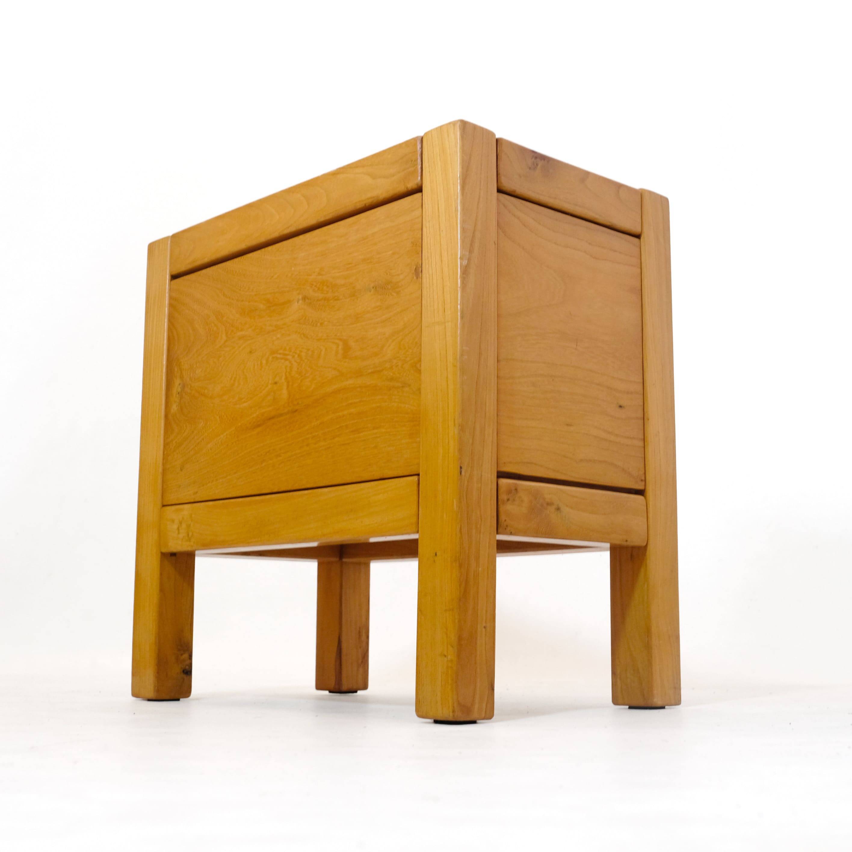 Solid wood planter from the 1970s-1980s.