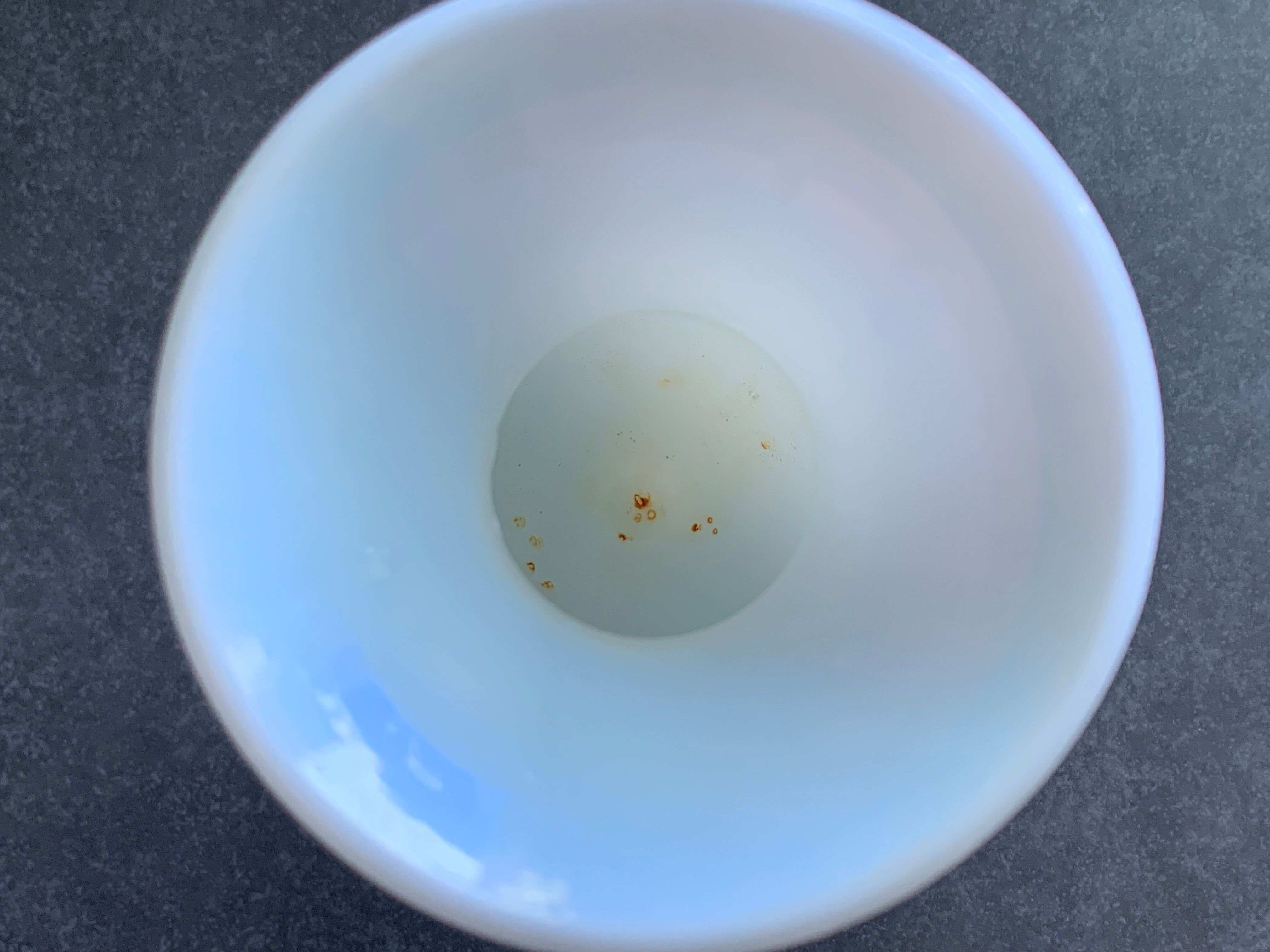 Opaline vase signed Sèvres, Paris