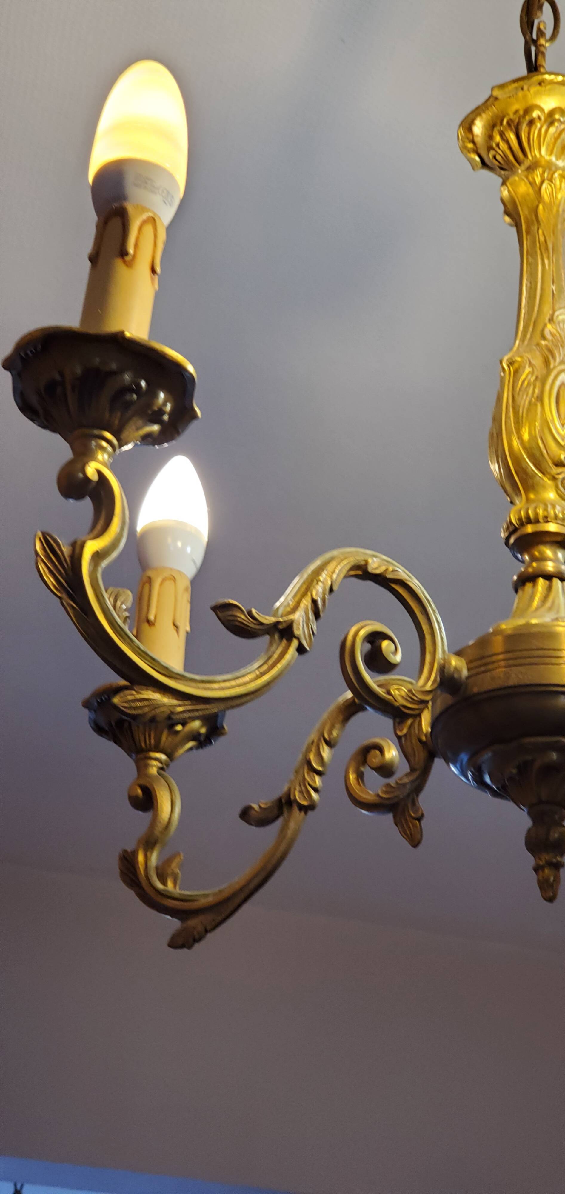 Lustre baroque en laiton massif