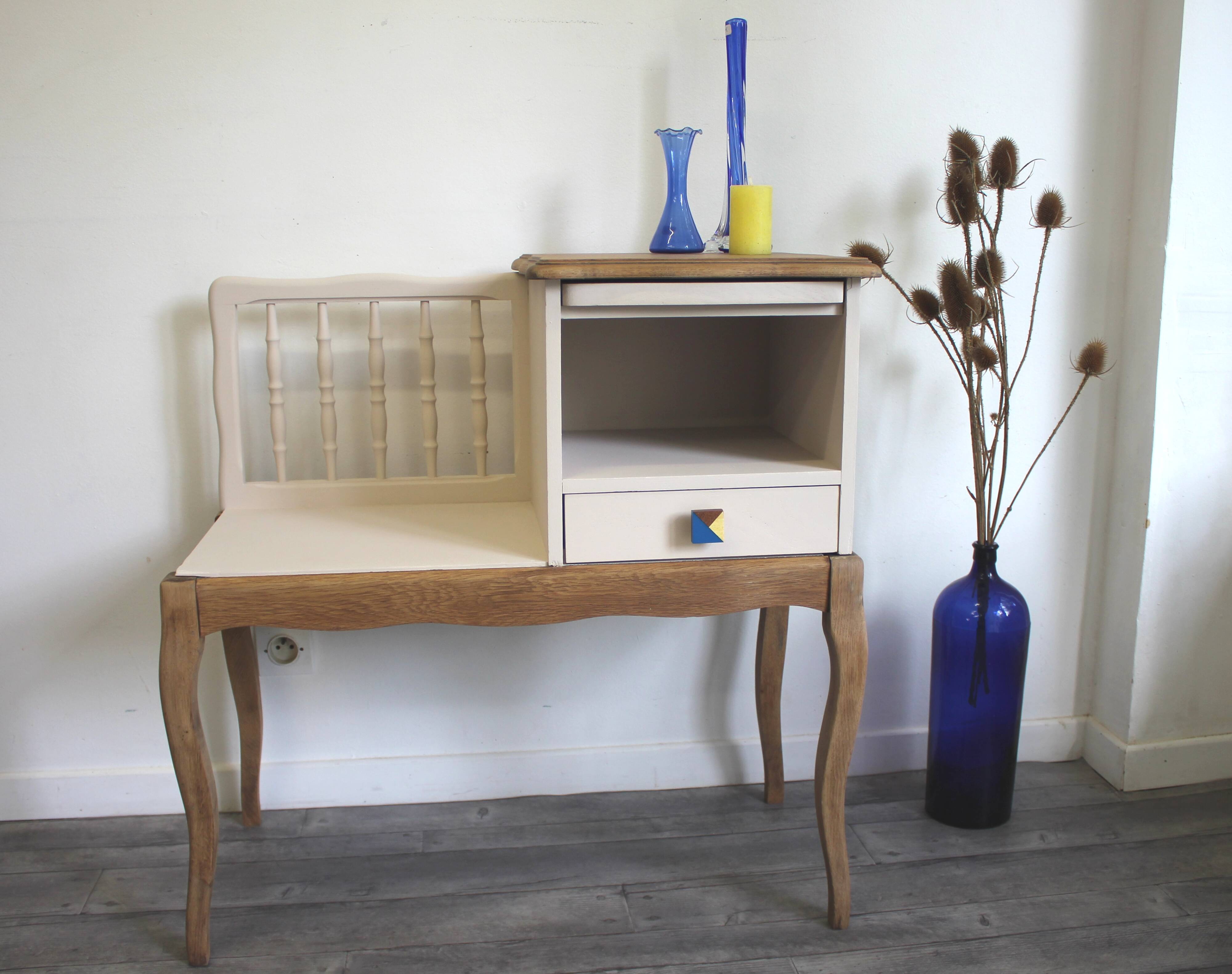 Redesigned beige and wood telephone bench