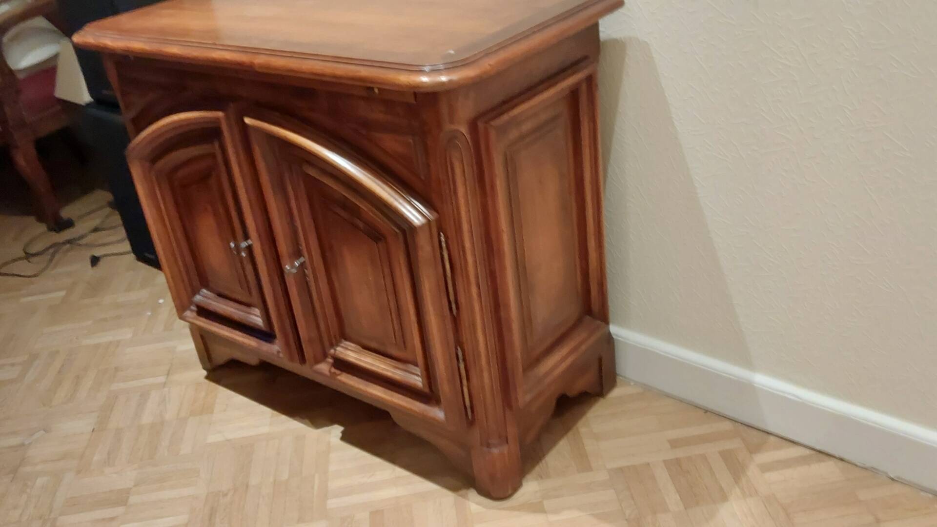 Small storage unit