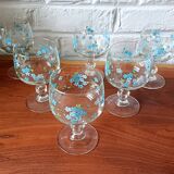 Arcoroc france stemmed glasses with forget-me-not decor, vintage 1980s