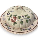 Nevers, cheese dome or butter dish in flowered earthenware, early 20th century