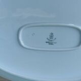 Sauce boat and 2 dishes