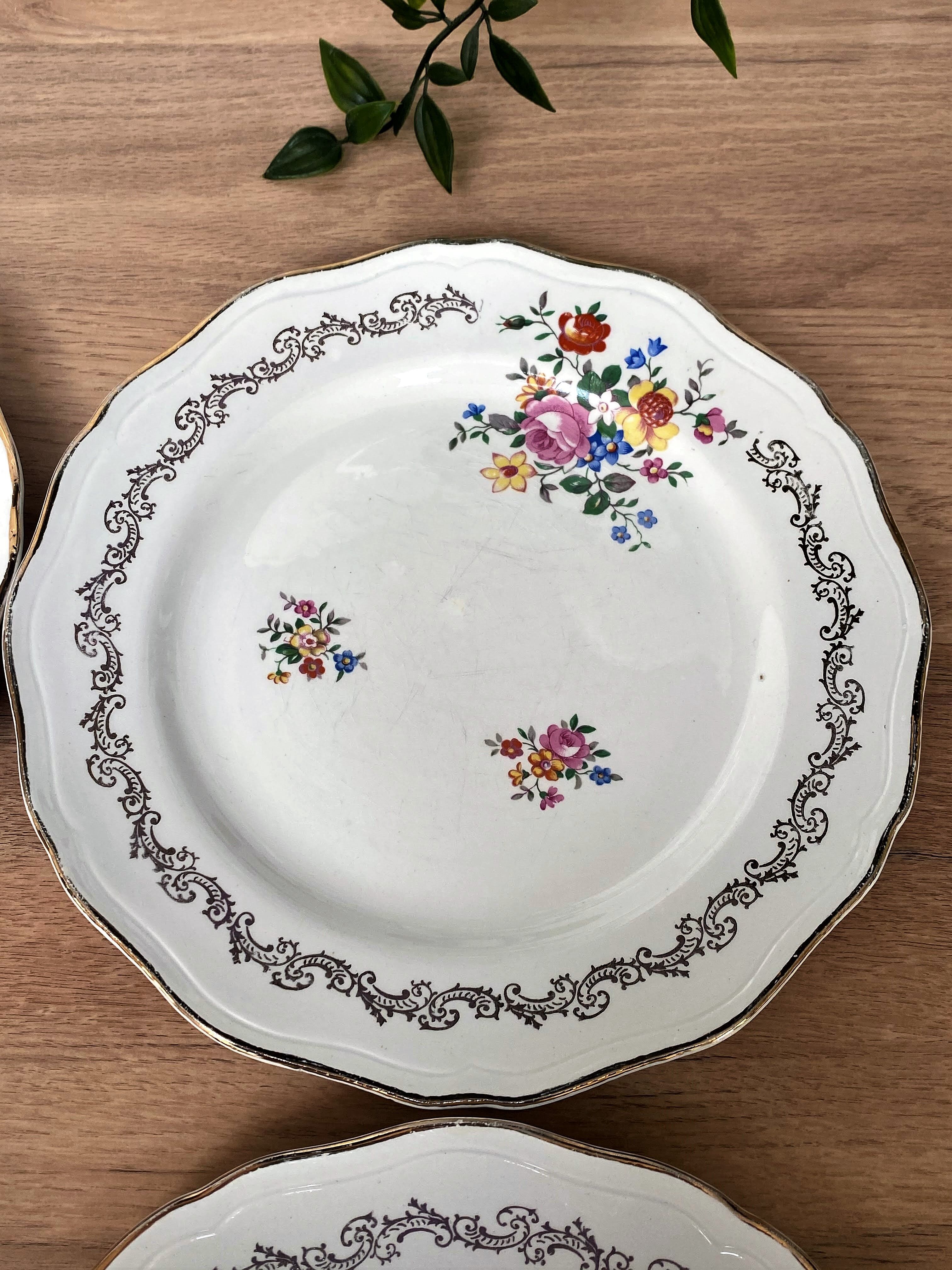 Set of 6 Flat Plates the Almond