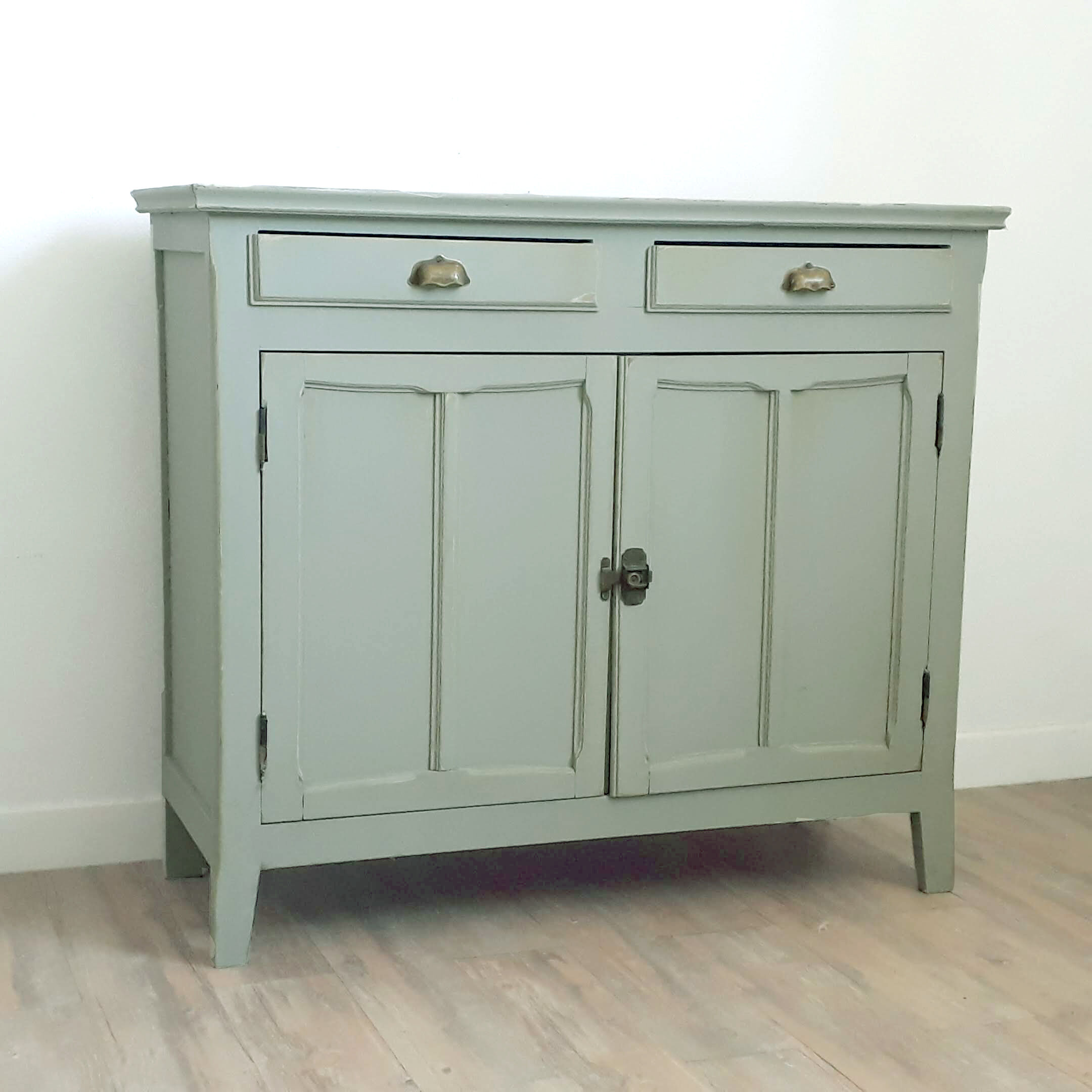 Buffet 2 doors green powder