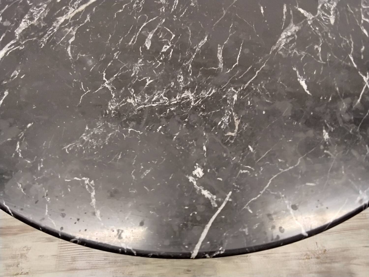 Knoll marble tulip table