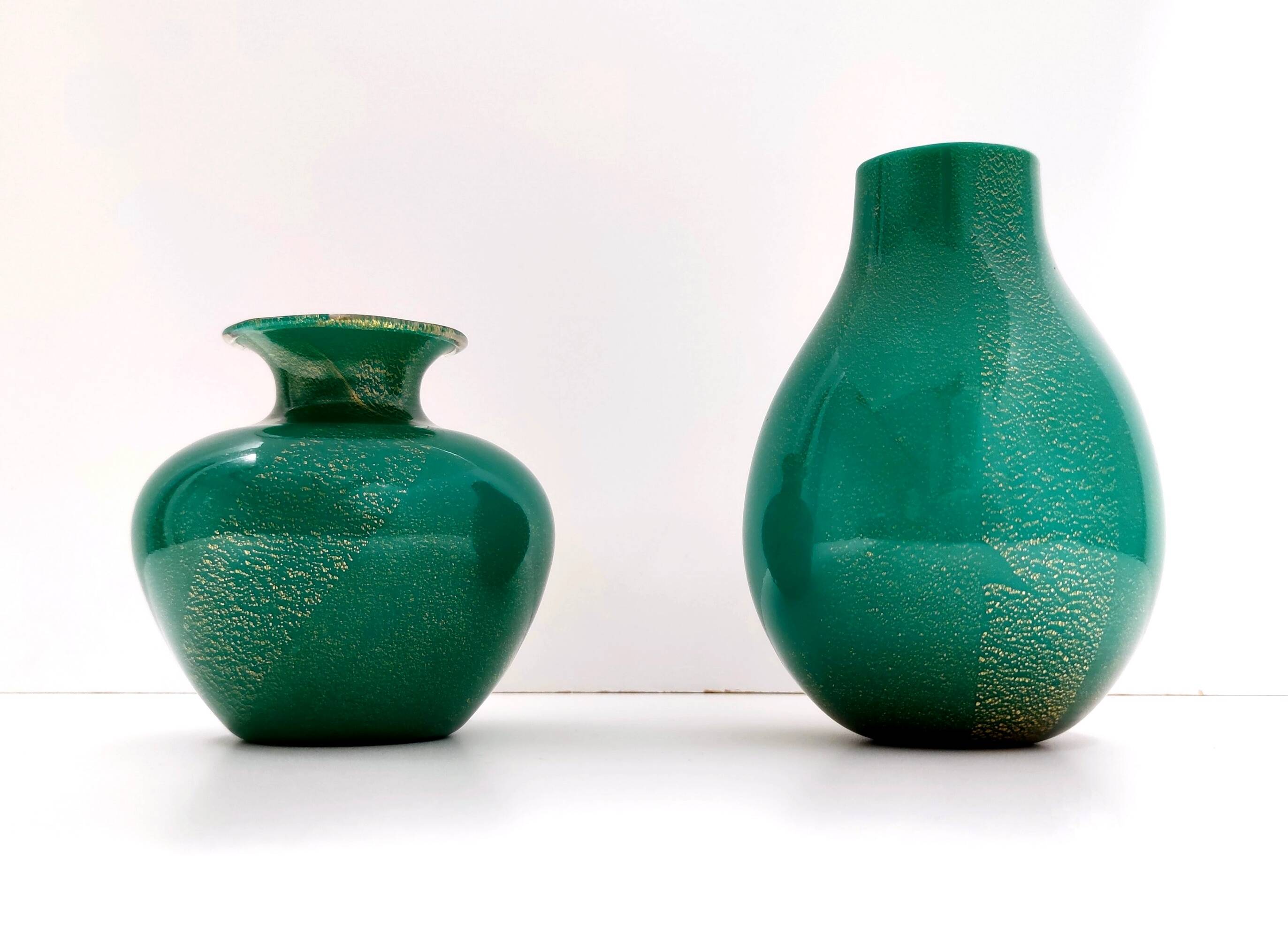 Green Cased Alga Glass Vase with Gold Leaf by Tomaso Buzzi for Venini