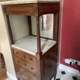 Mahogany and veneer barber's chair, early 19th century.