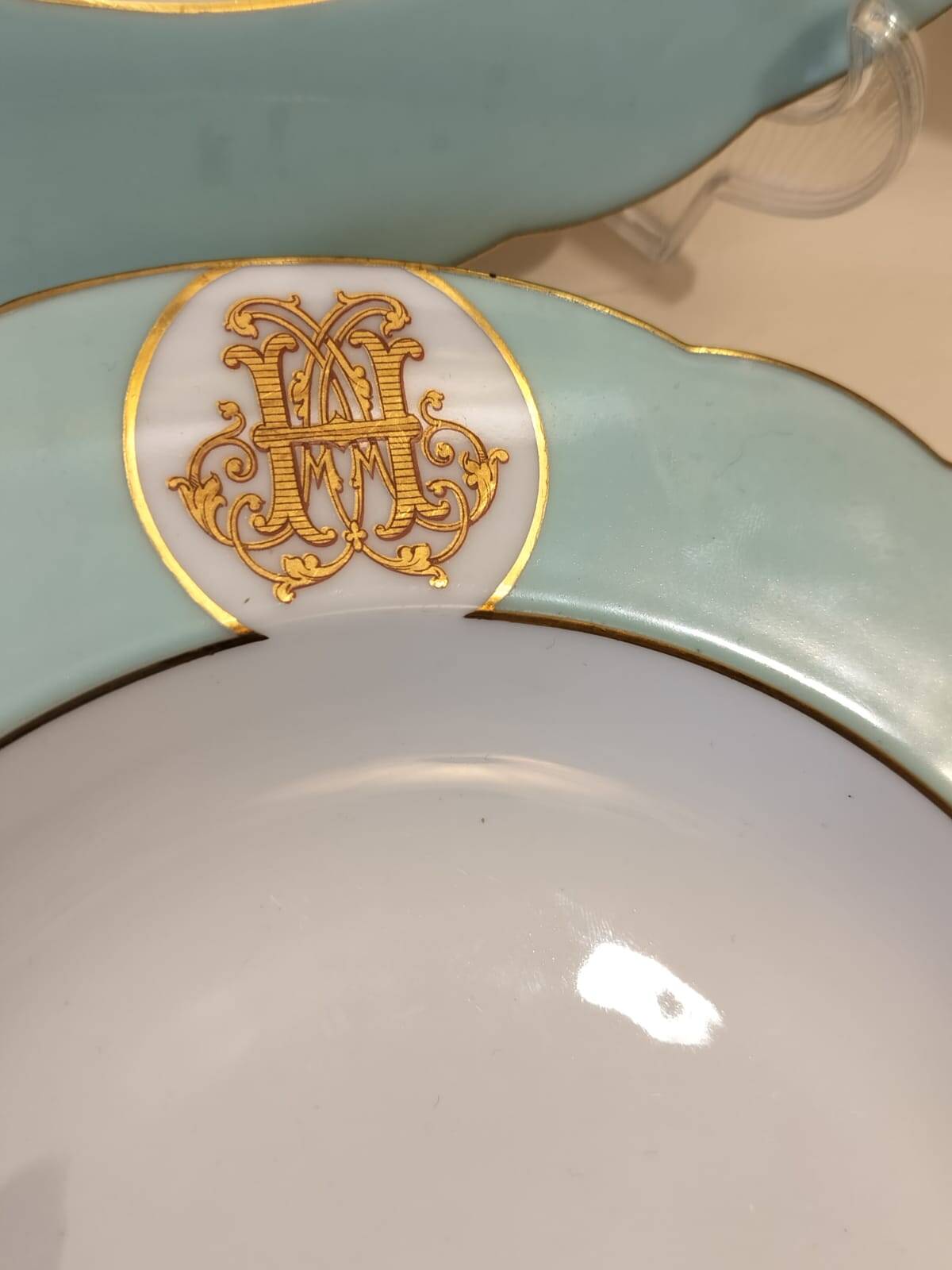 Service de 12 assiettes en porcelaine de Paris - H. Béziat / Maison Blender