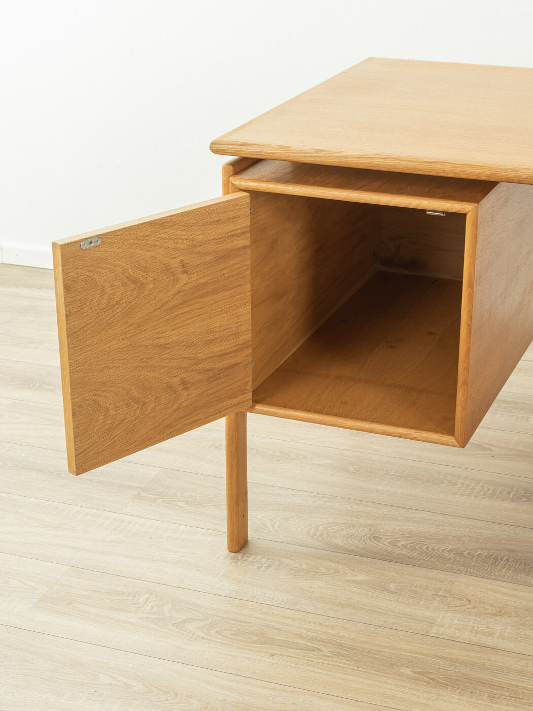 1960s desk, Arne Vodder