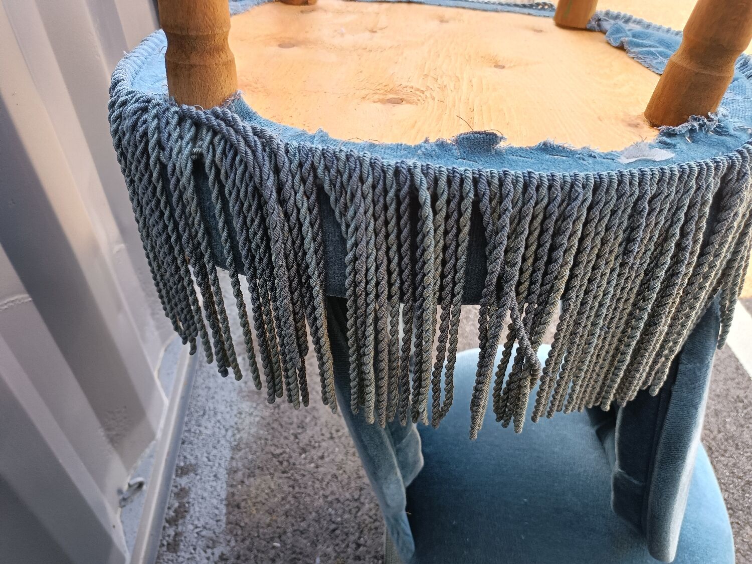 Paire de chauffeuses fauteuils anciens