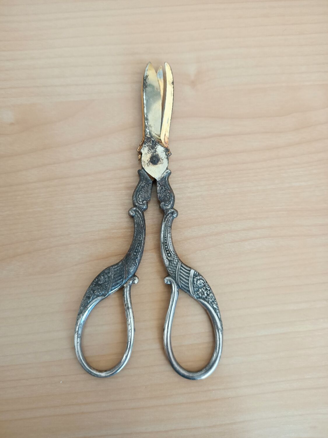 Grape scissors