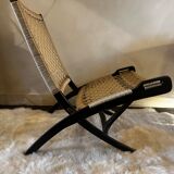 Folding seat