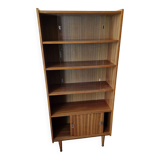 Vintage: Wooden display cabinet with 5 shelves, 4 wooden legs.