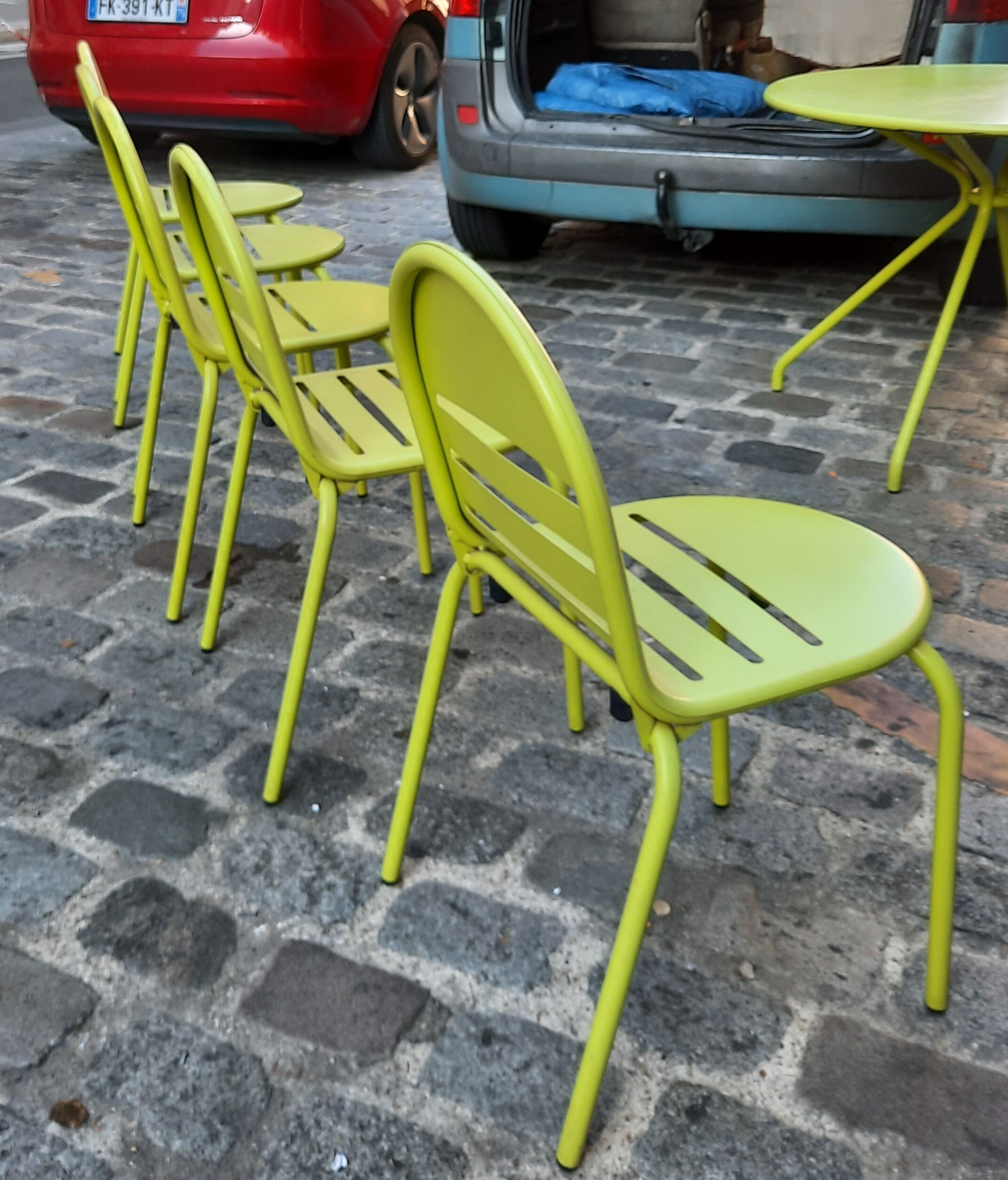 5 Design metal chairs