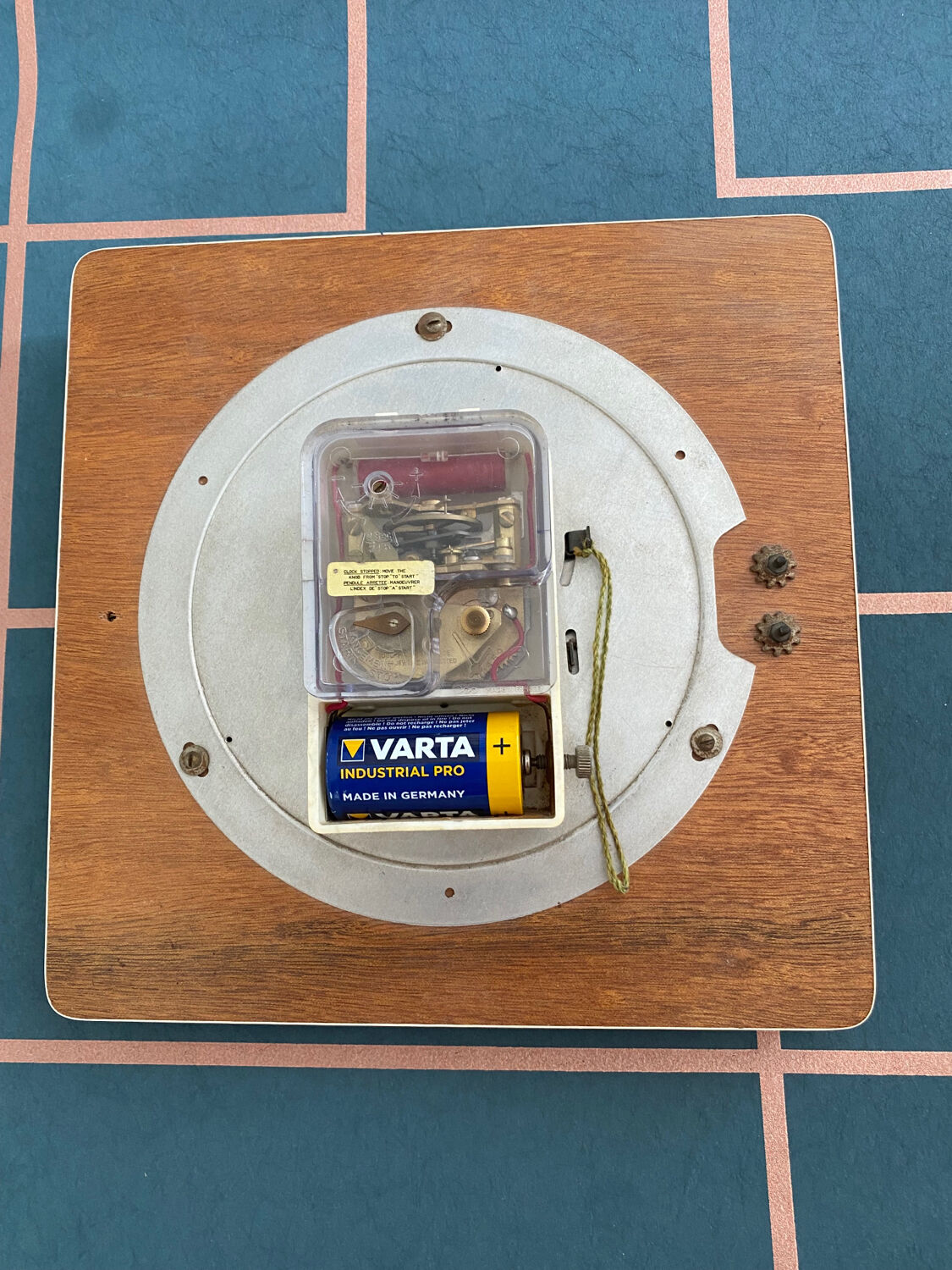 Arsa Formica wall clock, vintage pendulum from the 60s.