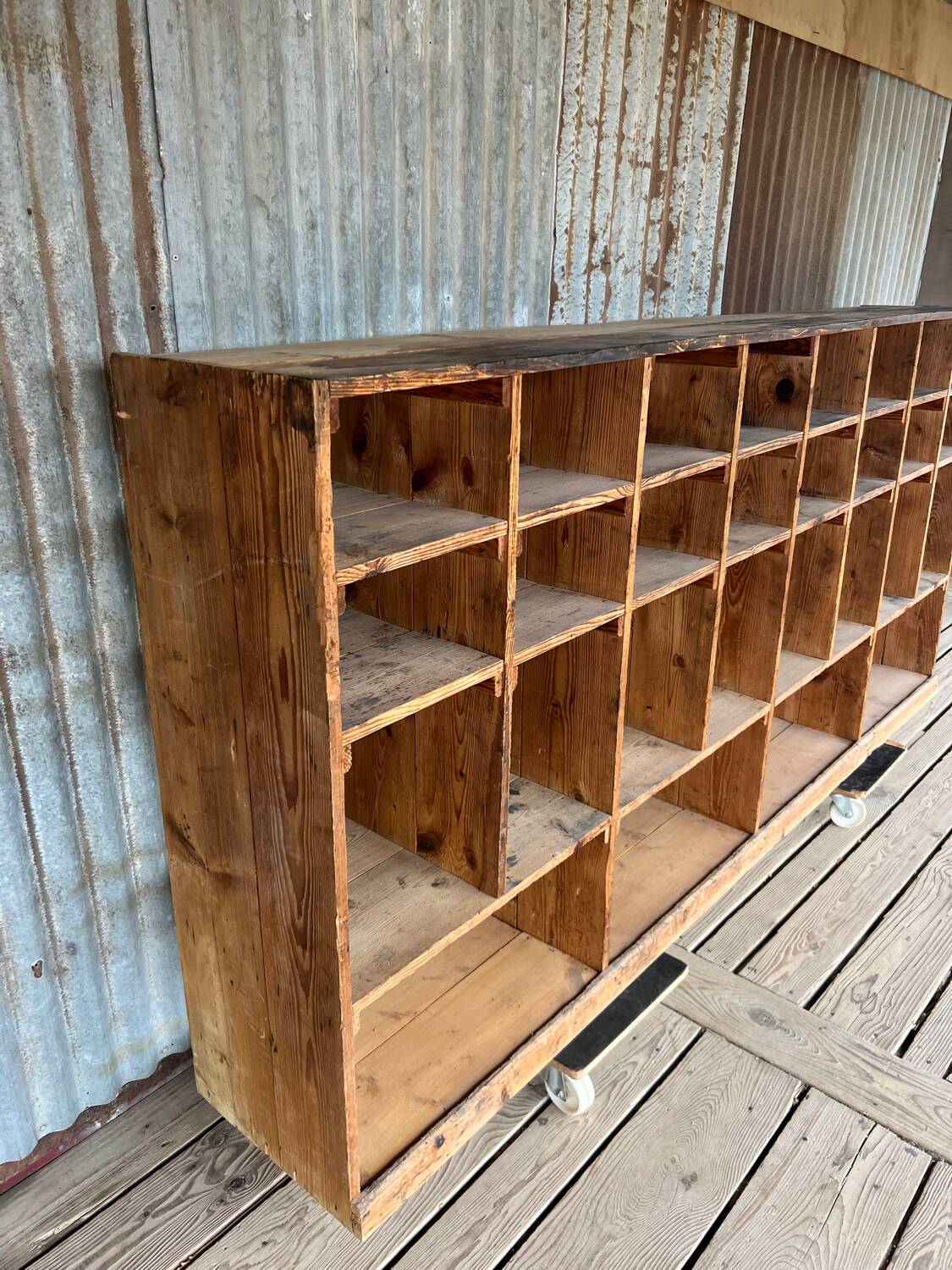 Ancien casier d’atelier