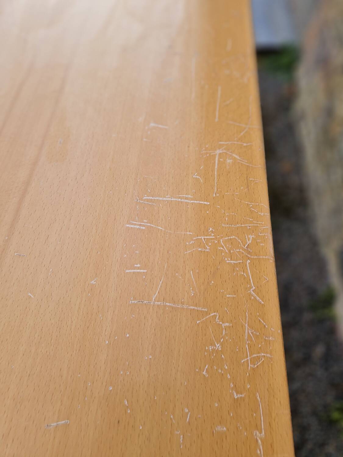 USM Kitos design table