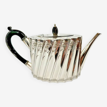 Sheffield silver-plated teapot