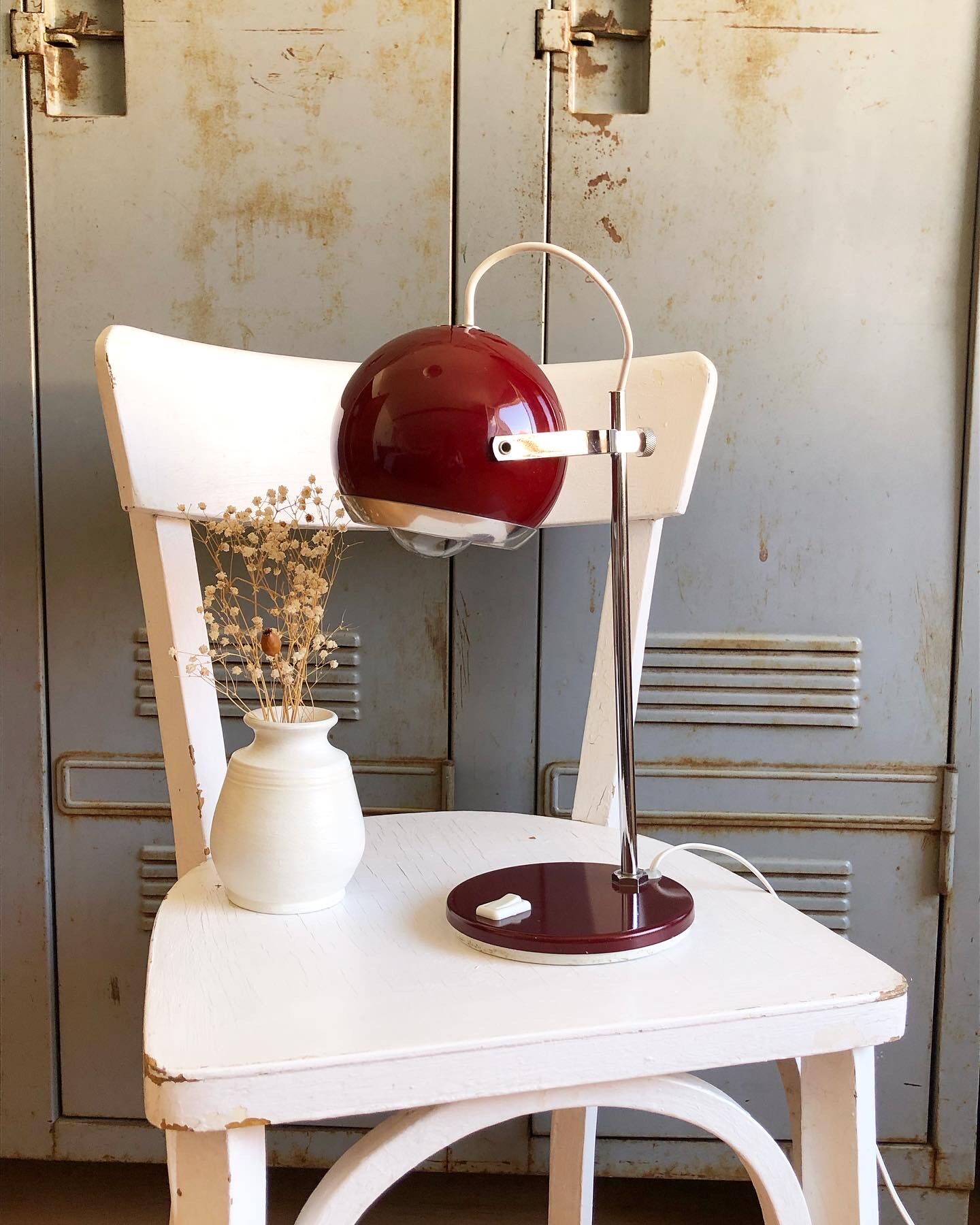 Eyeball lamp