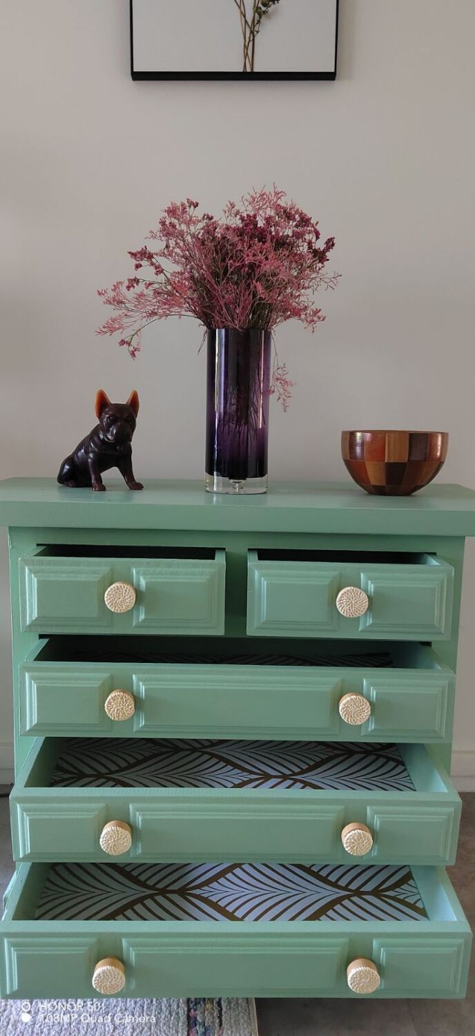 Dresser