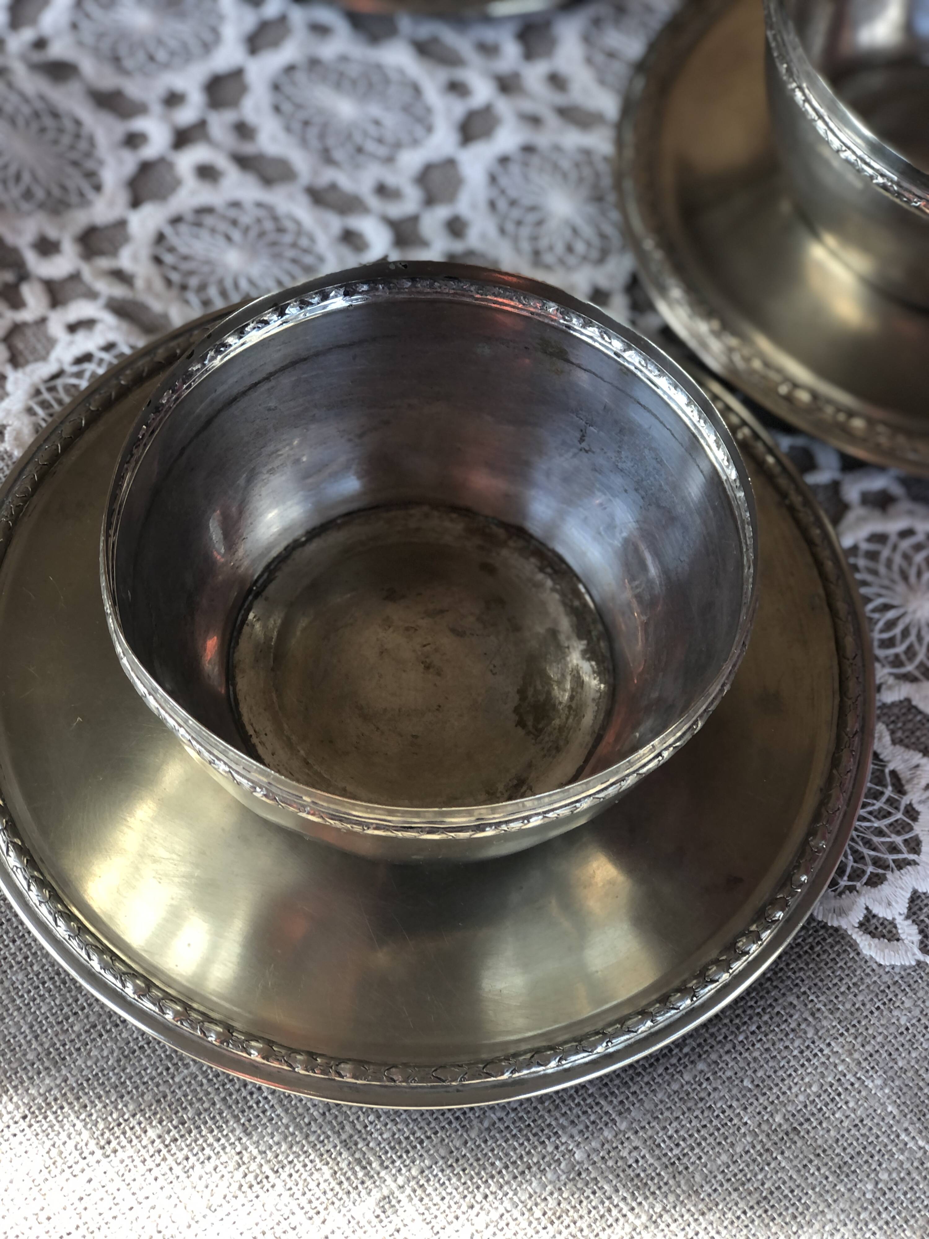 Set of 3 old "silverware" cups