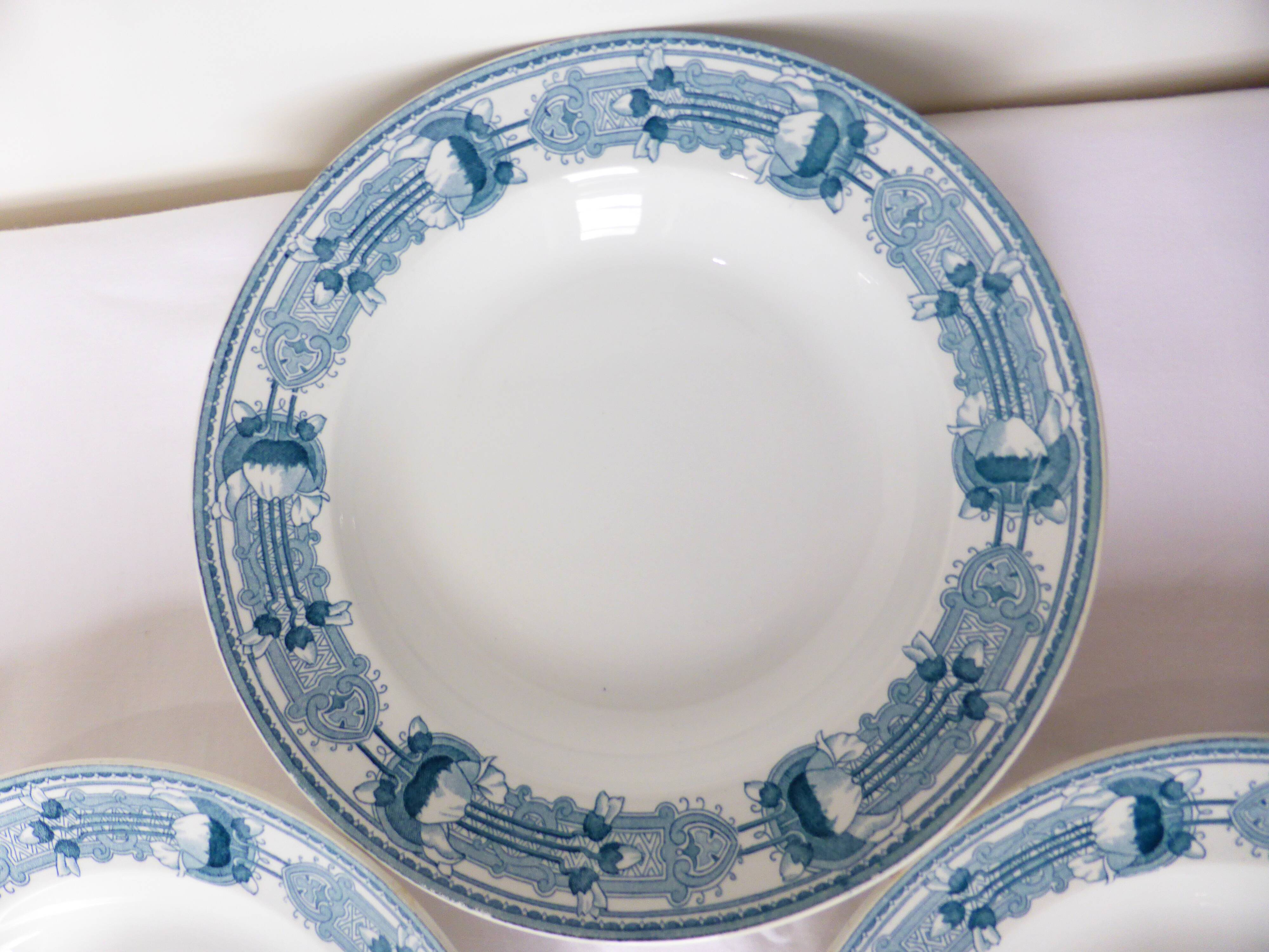 3 assiettes creuses vintage de CM&C modèle Massena 220624