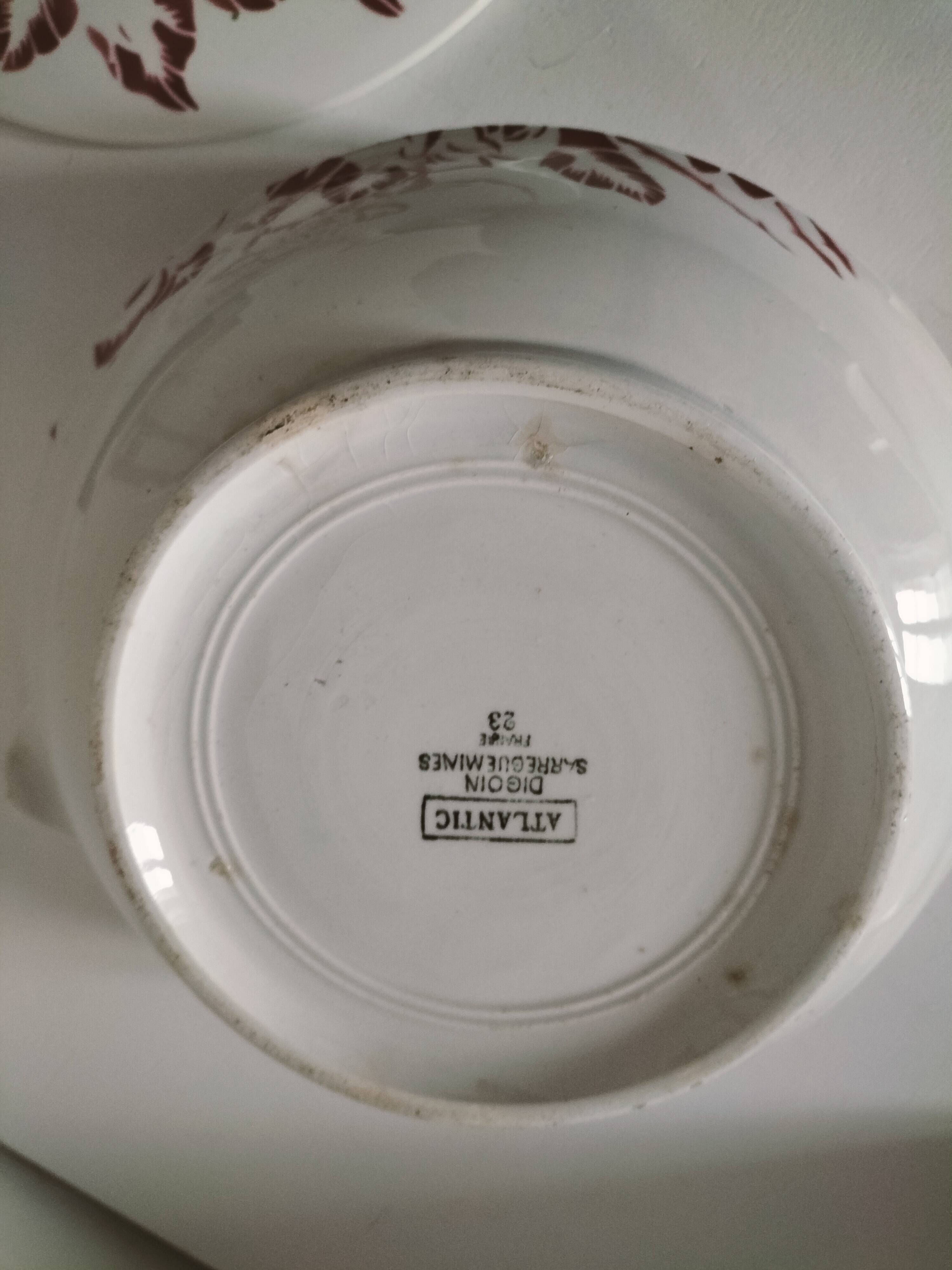 Digoin Sarreguemines Atlantic pattern tureen, deep red rose decoration