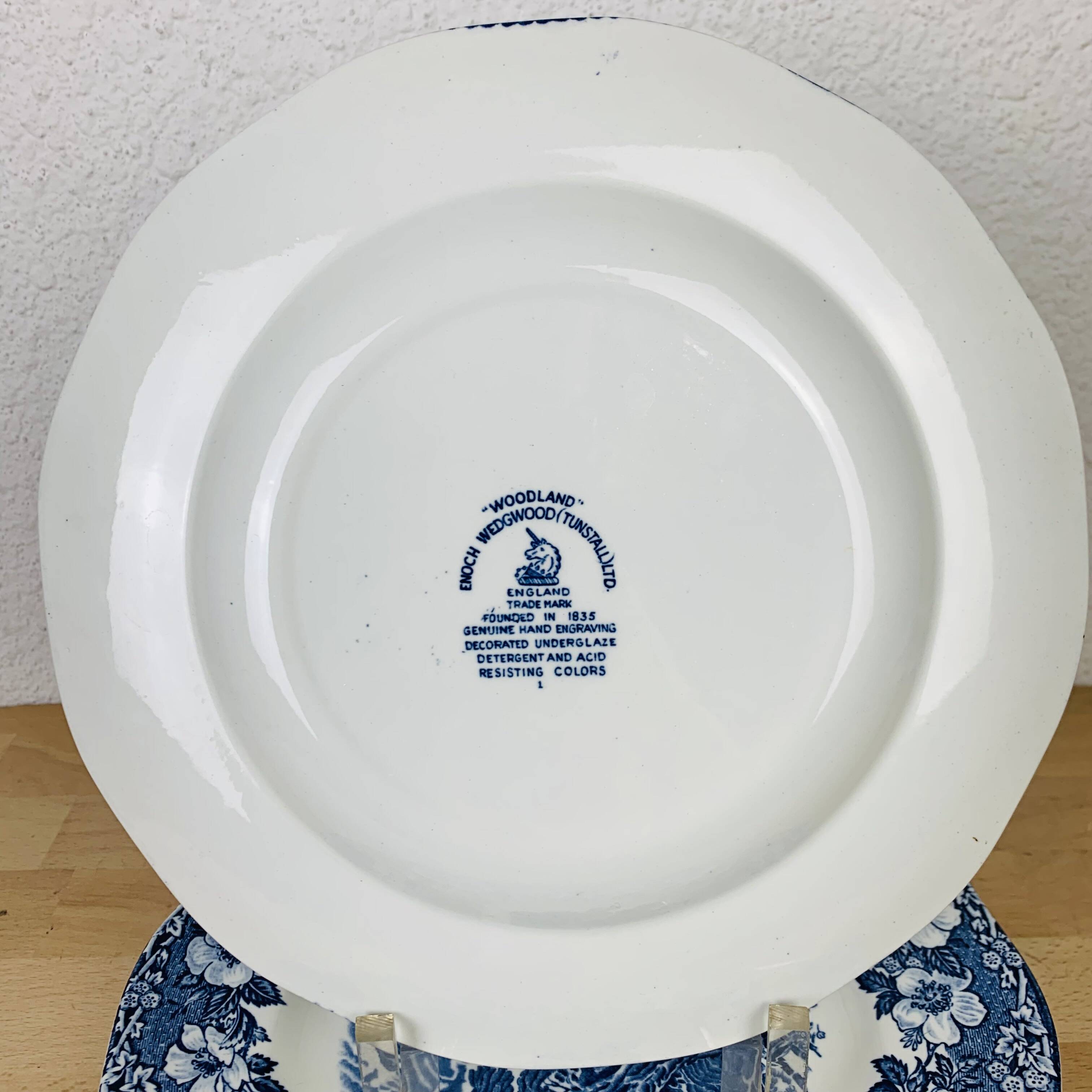 6 Wedgwood Woodland dinner plates blue