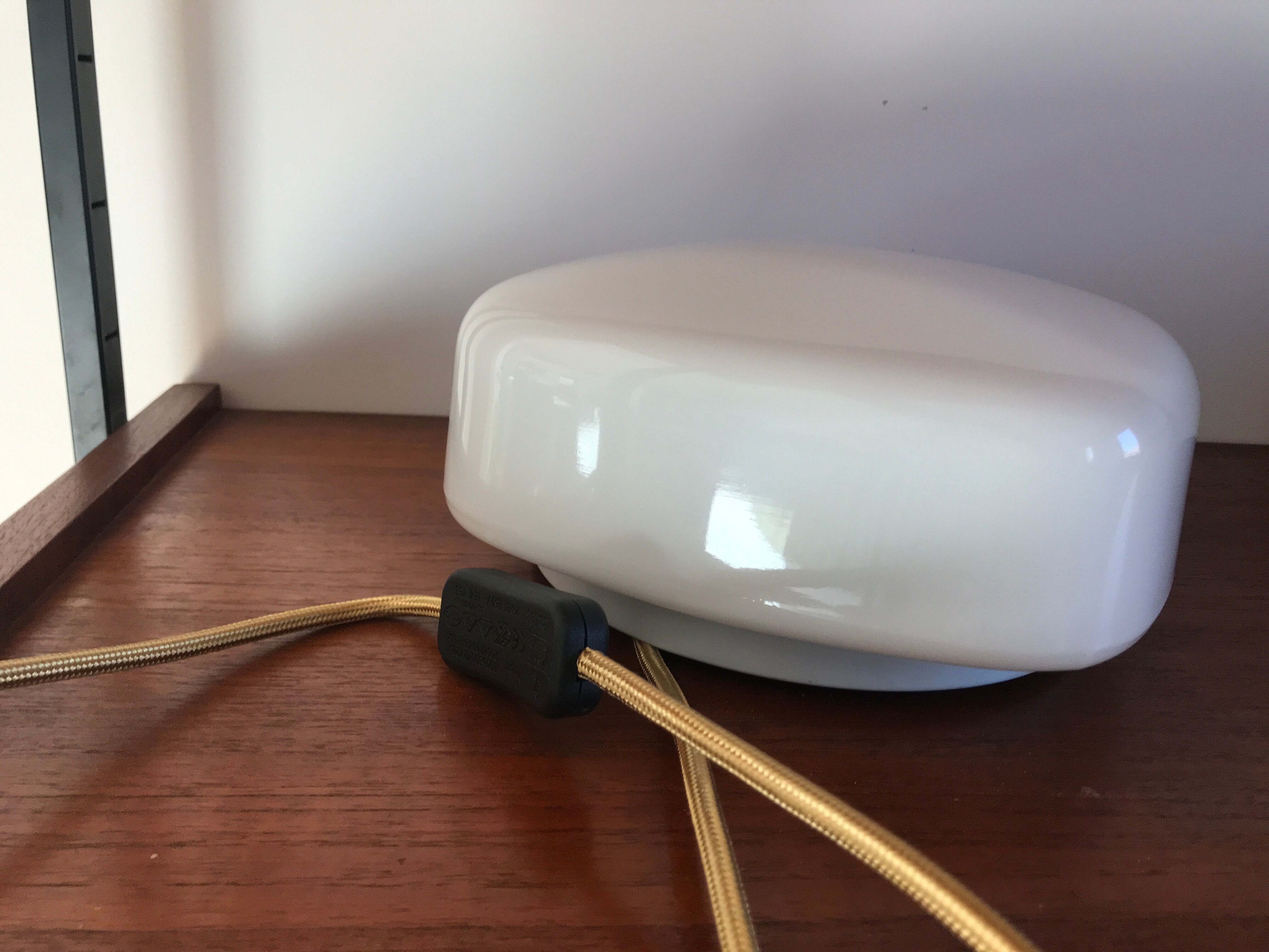 Opaline table lamp from the 70s