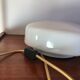 Lampe de table en opaline des années 70