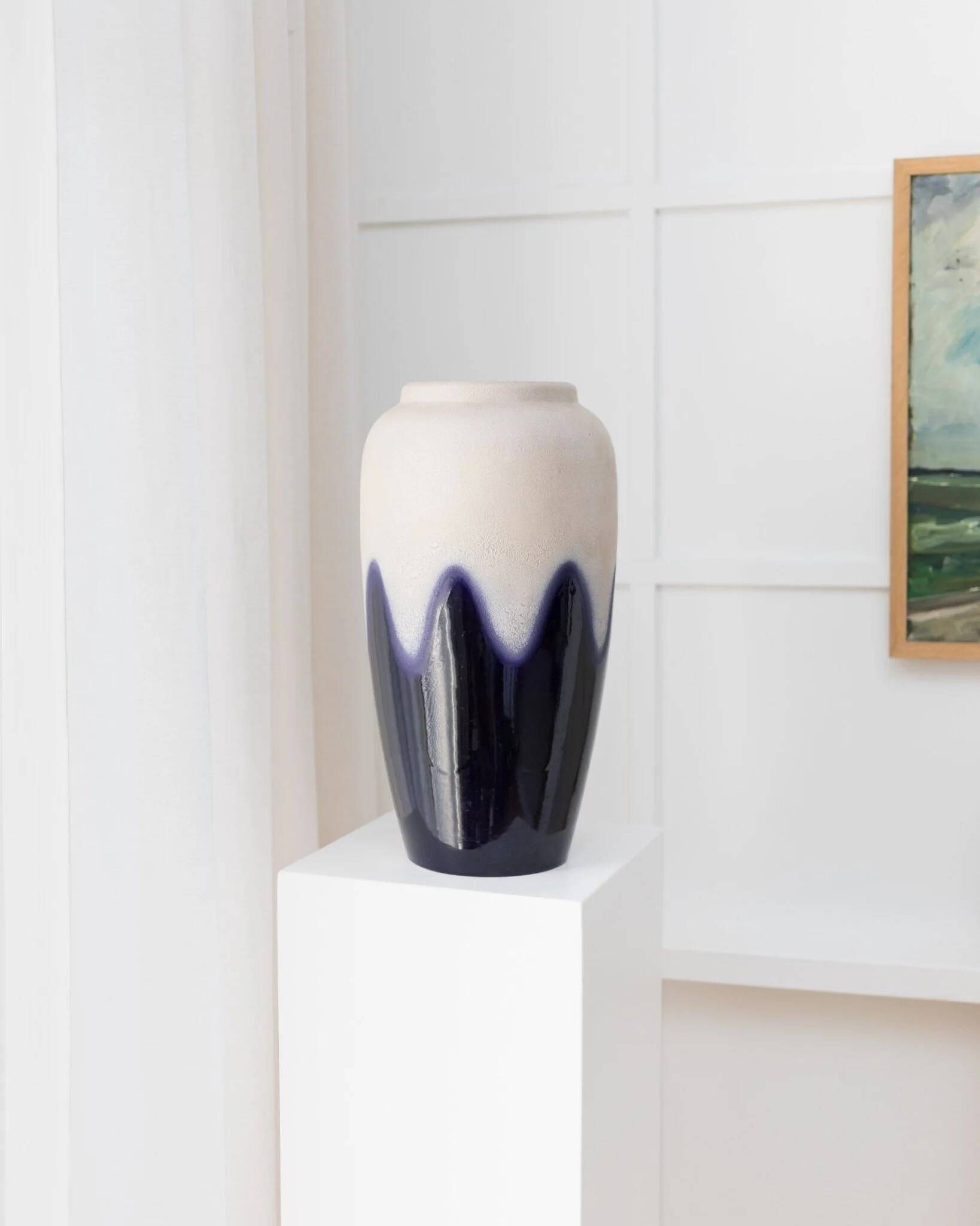 XL Vintage Floor Vase Bay Keramik 624-45, Ceramic, White & Navy Two-Tone Glaze, 1960s